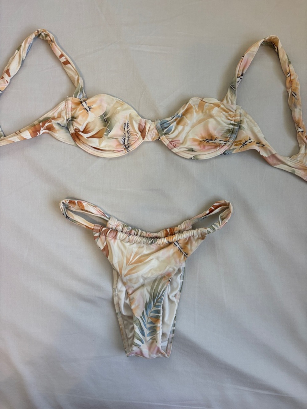 Billabong Cream Multi Floral Underwire Bikini